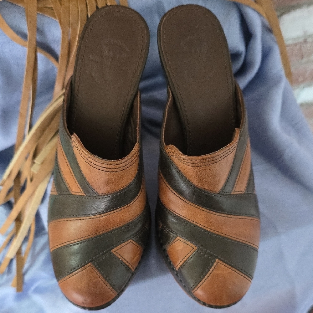 Frye Brown and Black Leather Mules - Picture 8 of 17